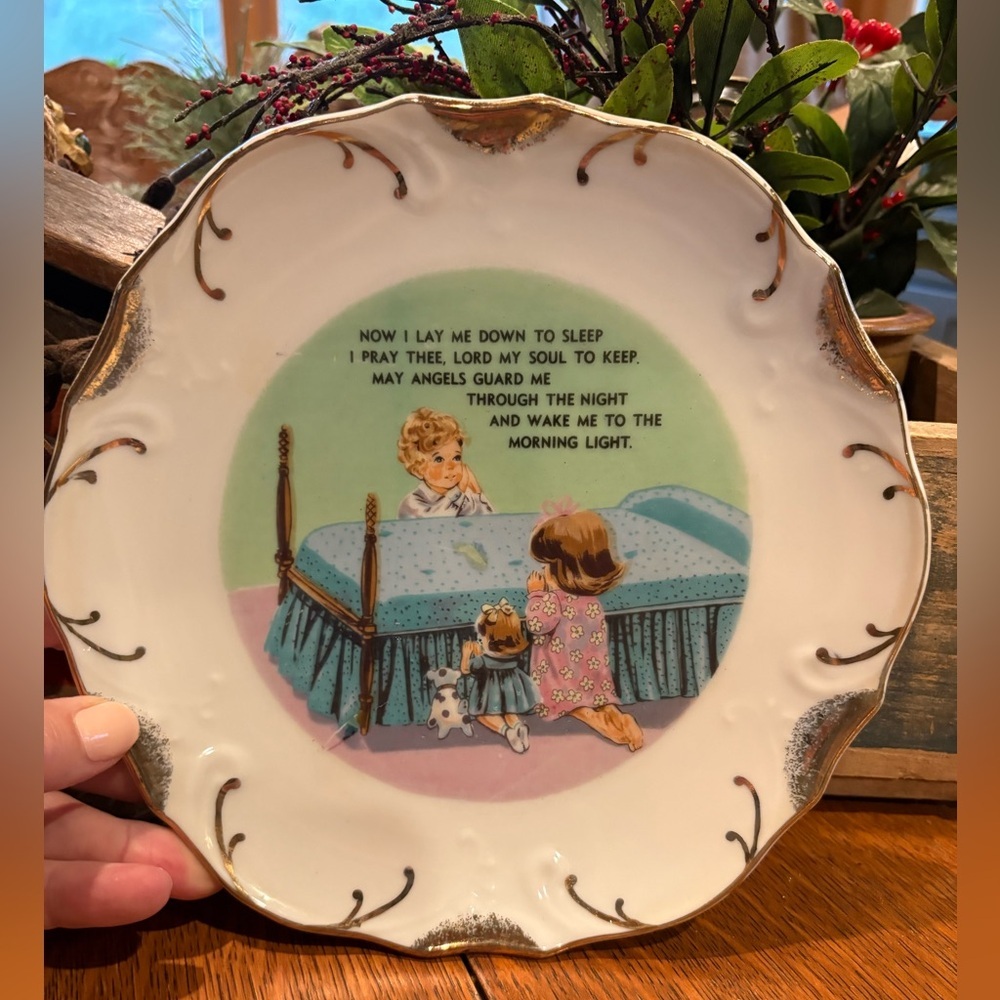 1950’s-1960’s vintage "Now I Lay Me Down To Sleep” prayer plate w/18k gold trim